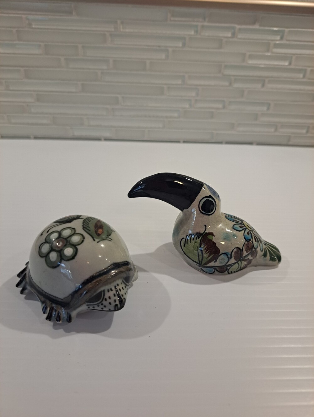 2 Vtg Ken Edwards Figurine. TURTLE and TOUCAN. Both Small